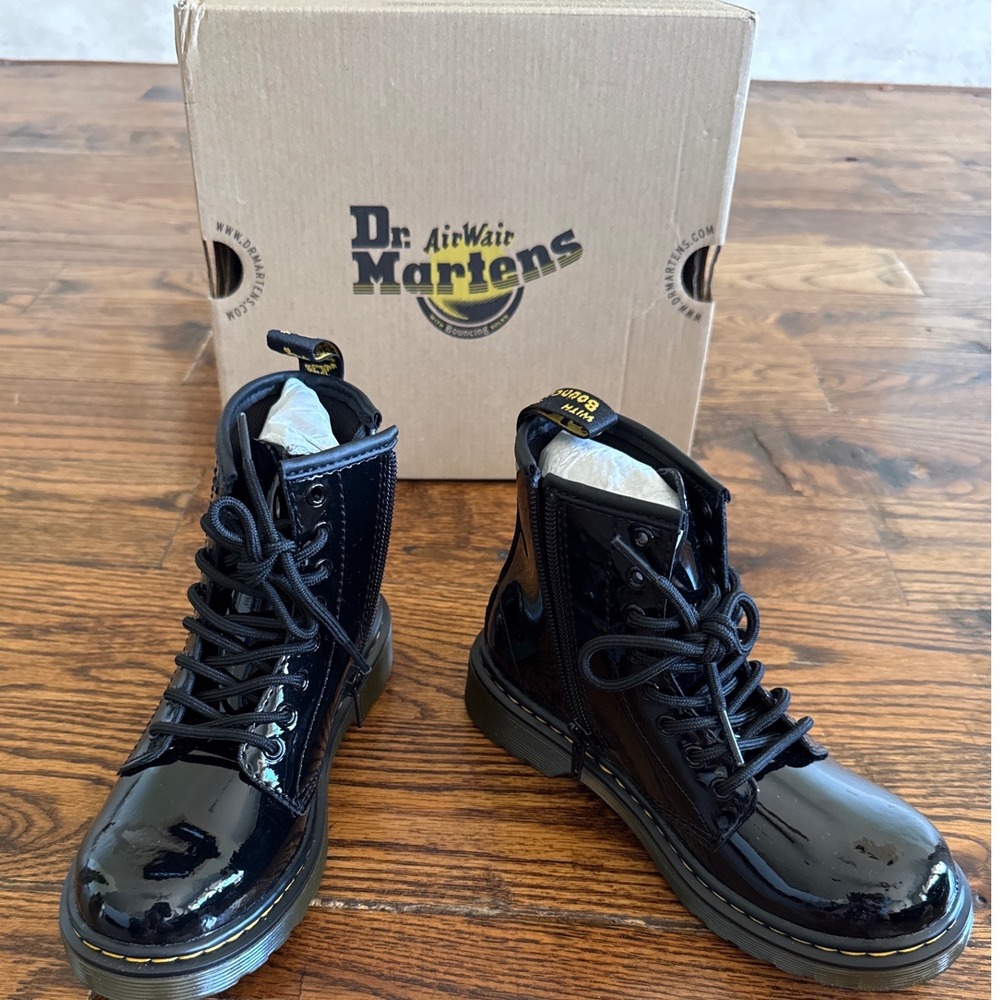 Dr. Martens 1460 J Black Patent Lamper Leather Boots Kids Size 1 15382003 #Docs